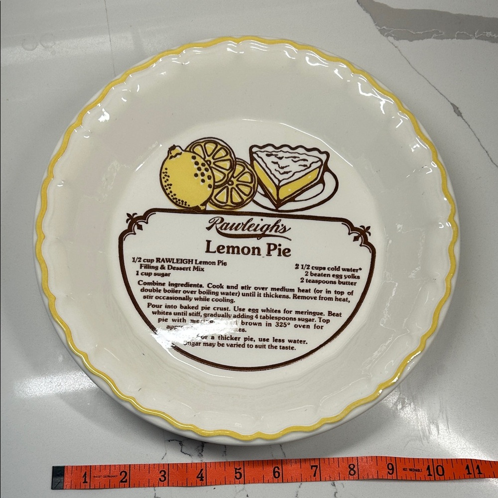 Rawleigh’s Lemon Pie Plate with recipe - White and Yellow